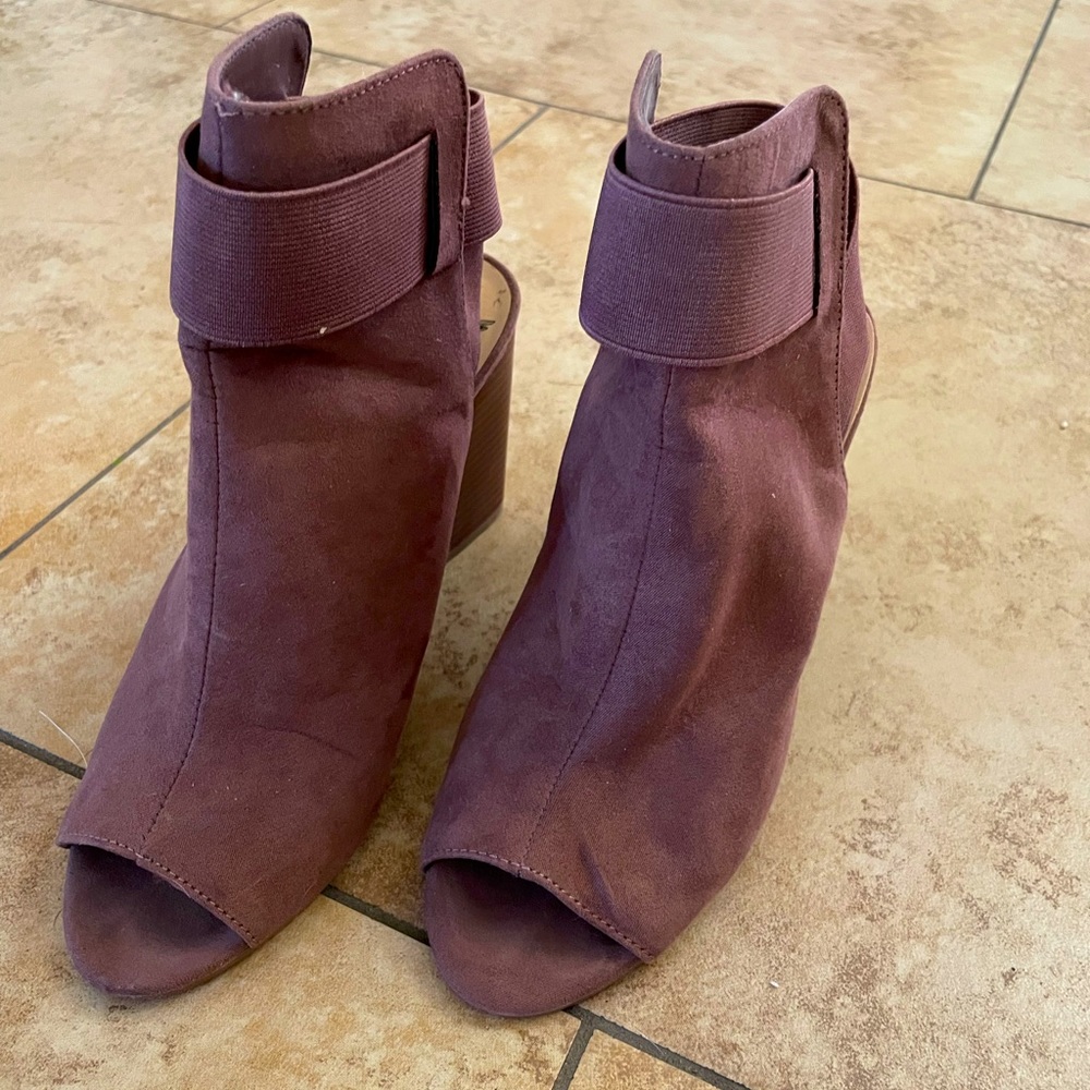 Brown Heels 🍂